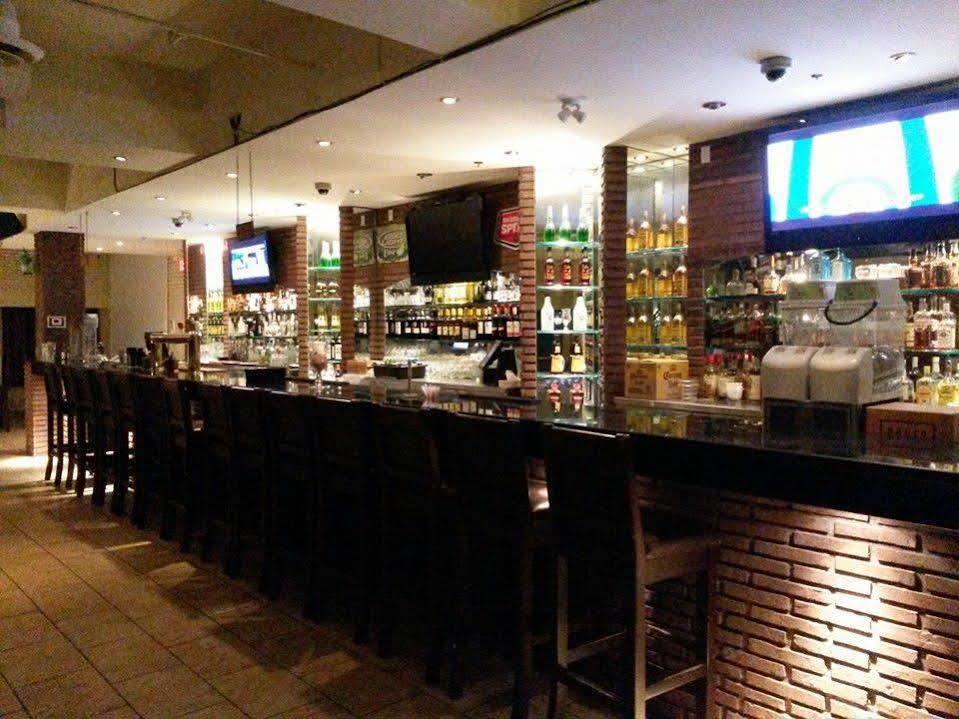 Red Lion Inn & Suites アボッツフォード エクステリア 写真