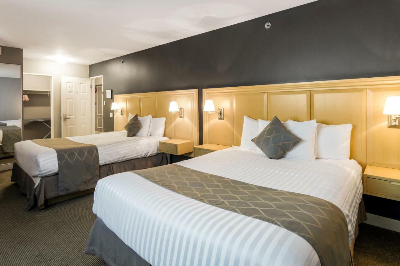 Red Lion Inn & Suites アボッツフォード エクステリア 写真